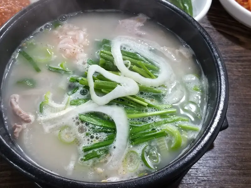 한우소머리국밥 디테일 샷