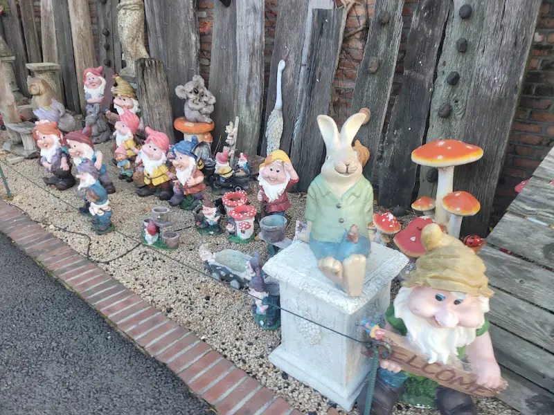 정원에 놓여진 조형물들