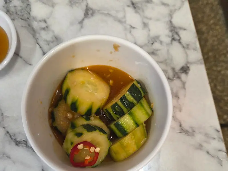 양념에 버무려진 오이무침