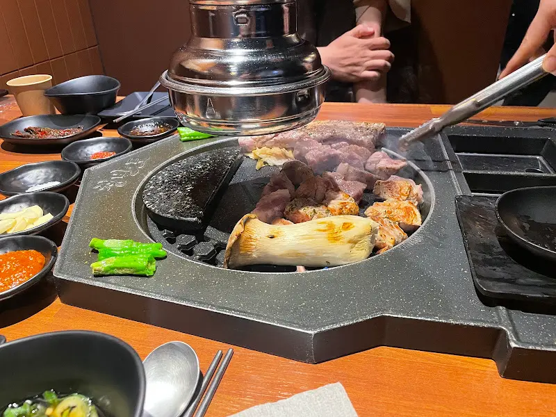 청반도 천곡본점 전문가의 손길