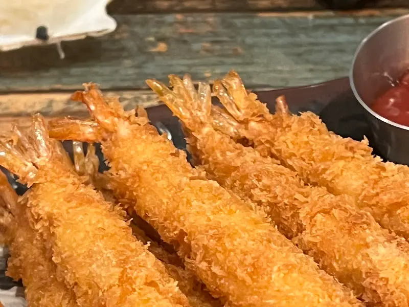 겉은 바삭 속은 촉촉한 새우튀김