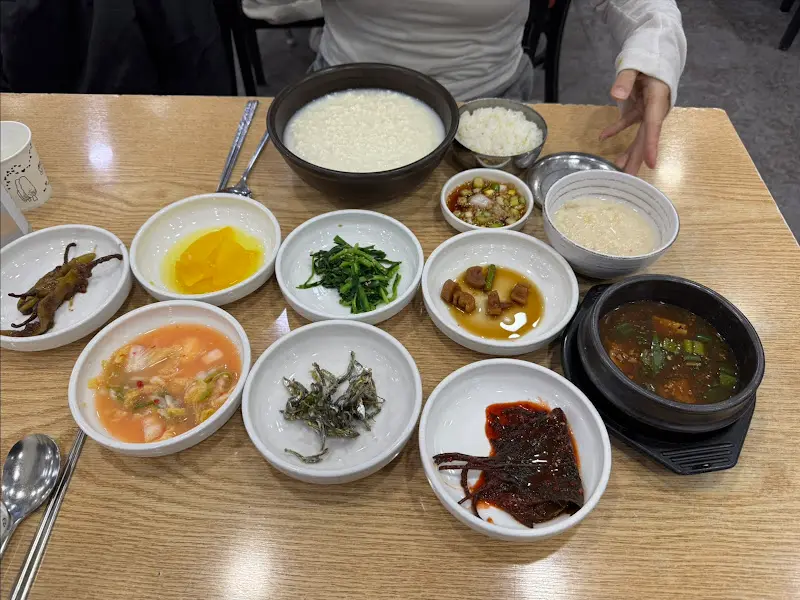 초두부 한상차림