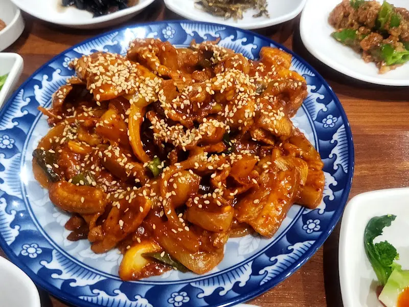 윤기가 흐르는 제육볶음