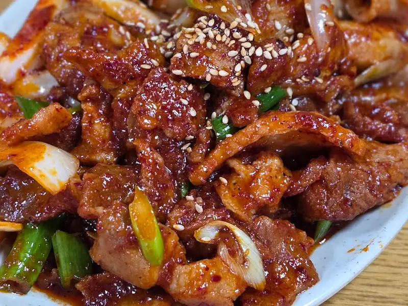 윤기 자르르 흐르는 제육볶음