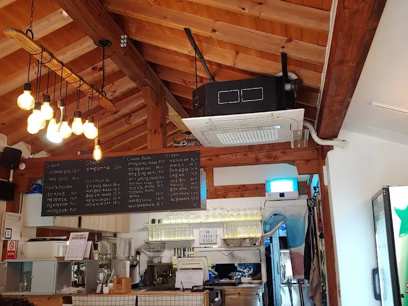 파밀리아 내부 인테리어