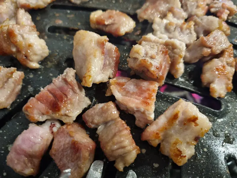 육즙 가득 삼겹살