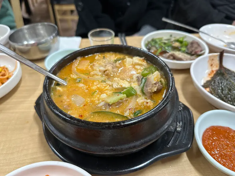 멸치 향이 진한 시골 된장찌개