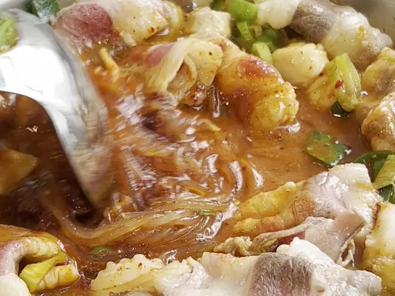 맛있게 끓고 있는 낙곱새