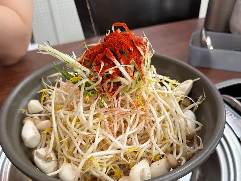 등갈비와 숙주의 조화