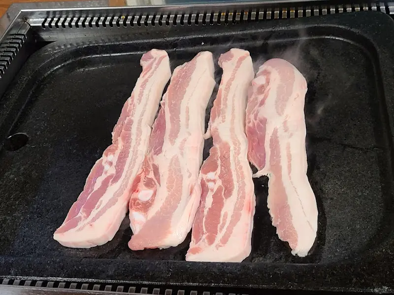 돌판 위의 오겹살