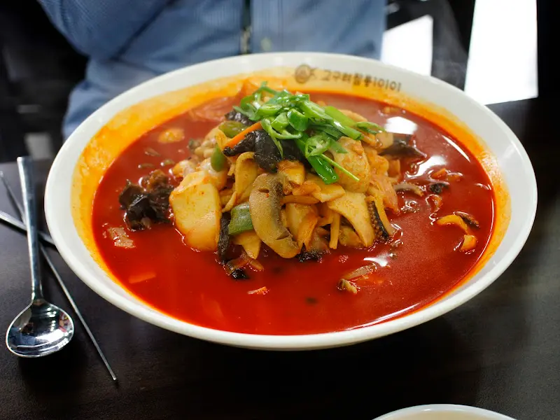 푸짐한 해물짬뽕