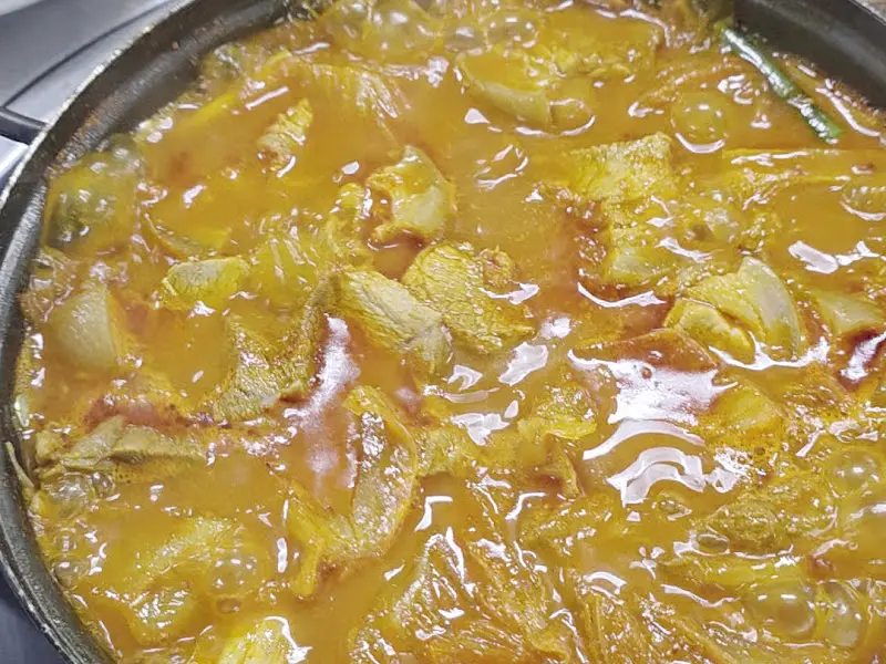 보글보글 끓는 뭉텅찌개