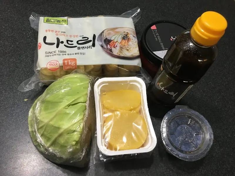 나드리쫄면 밀키트 구성품