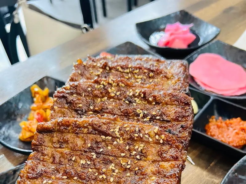 윤기가 흐르는 떡갈비