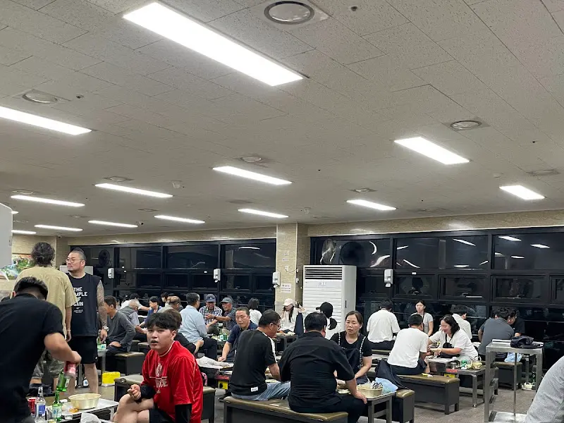 식당 내부 전경