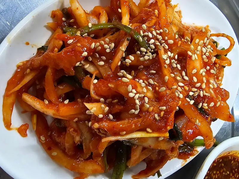 황홀한 비주얼의 서대회무침