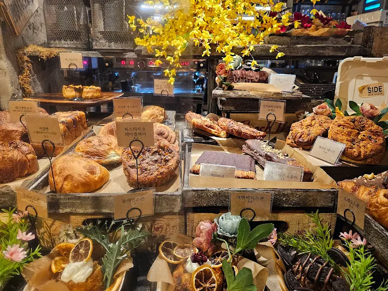 다양한 빵 종류