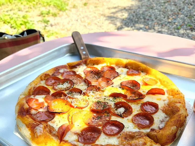 페퍼로니 피자의 단면