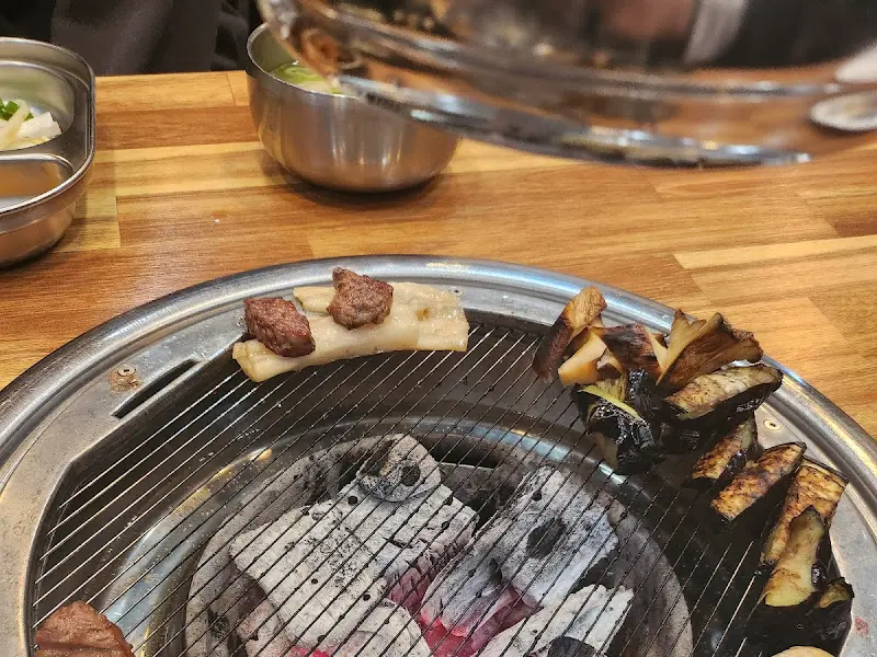 숯불 위 양갈비