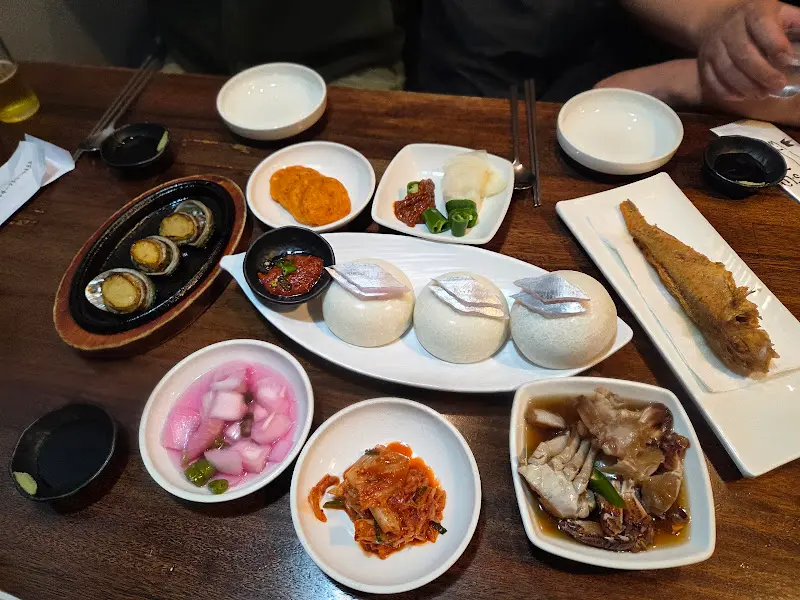 갈치왕의 푸짐한 곁들임 찬