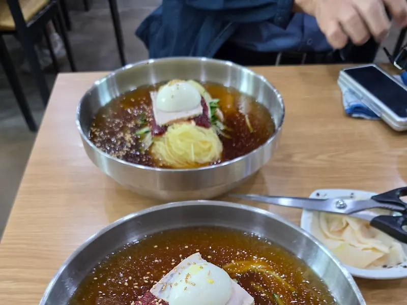 푸짐한 물밀면 한 그릇