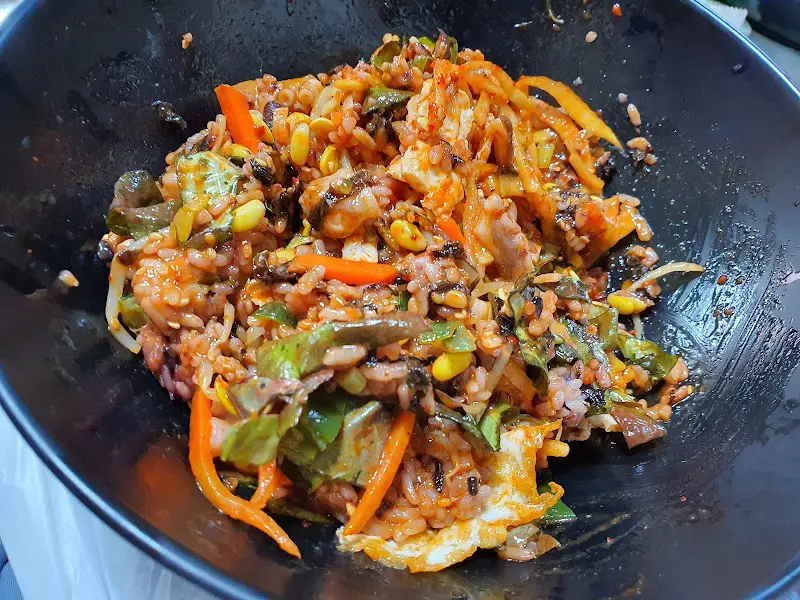 비벼진 낙지비빔밥