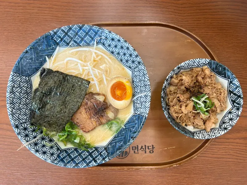 돈코츠라멘과 불맛 미니부타동