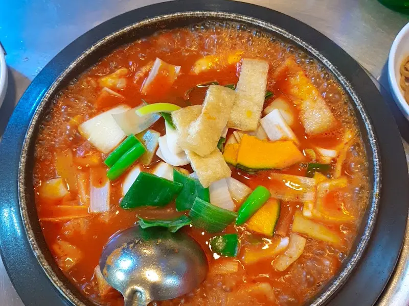 보글보글 끓고 있는 닭도리탕