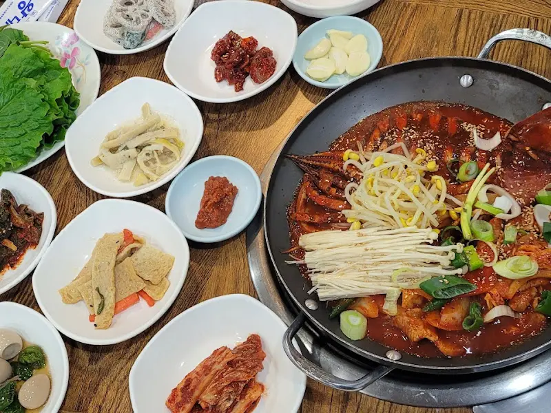 푸짐한 기본 반찬