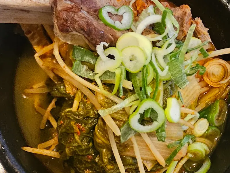 갈비탕의 푸짐한 비주얼