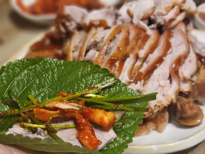 상추쌈에 싸 먹으니 더욱 환상적인 맛