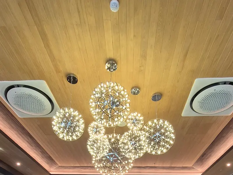 화려한 샹들리에