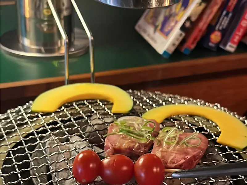 야키니쿠 굽는 모습