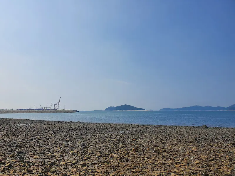 식당 앞 바다 풍경