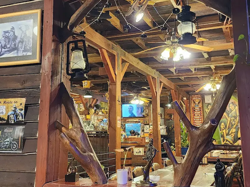 산속비버스 내부 인테리어