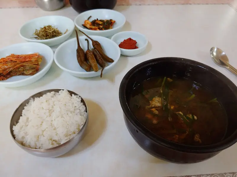 올갱이 해장국 한상차림