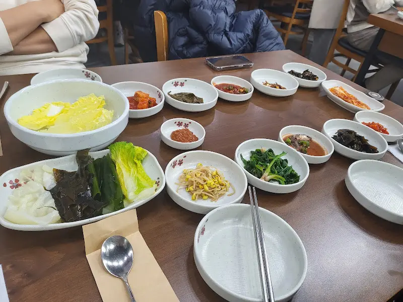 푸짐한 밑반찬