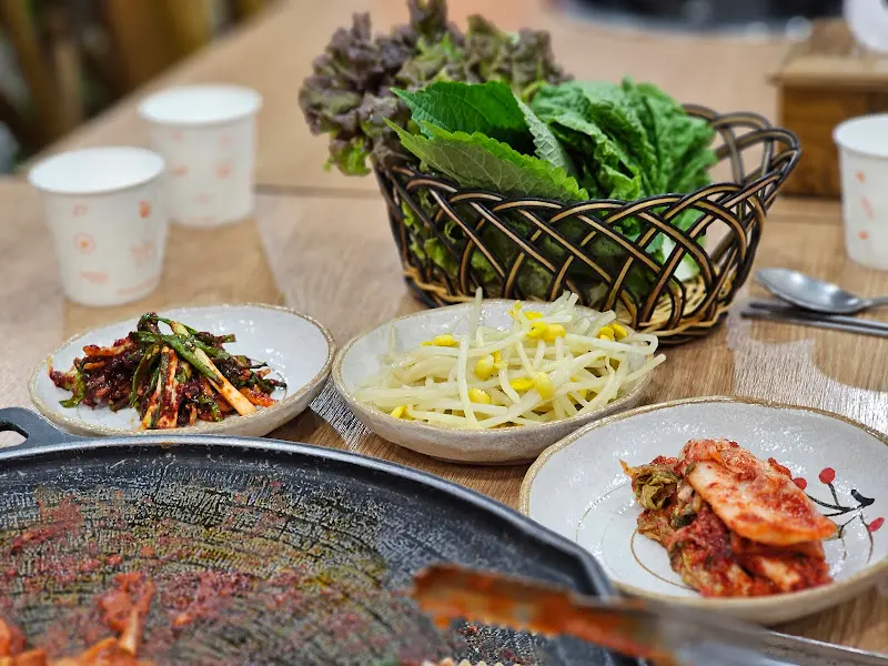 쌈채소와 밑반찬