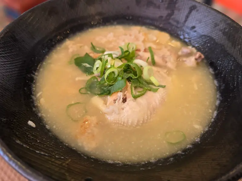 닭 한마리 칼국수의 모습