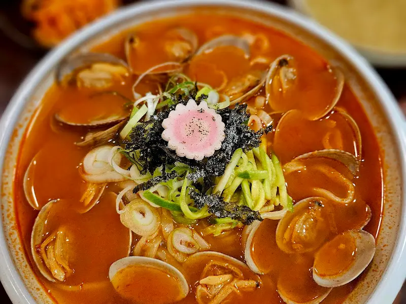 얼큰바지락칼국수