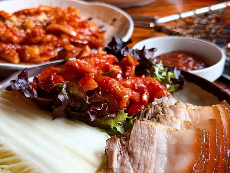 윤기가 흐르는 보쌈