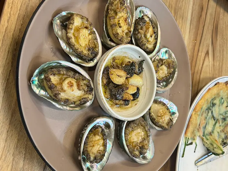 전복 버터구이 근접샷