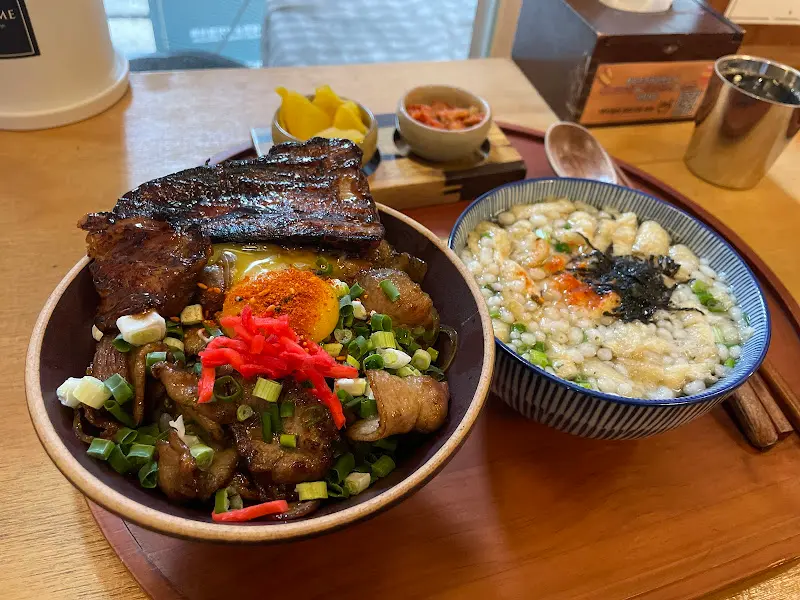 만코구의 차슈 덮밥