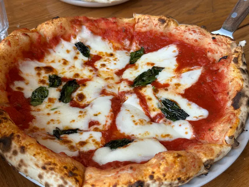 마르게리따 피자