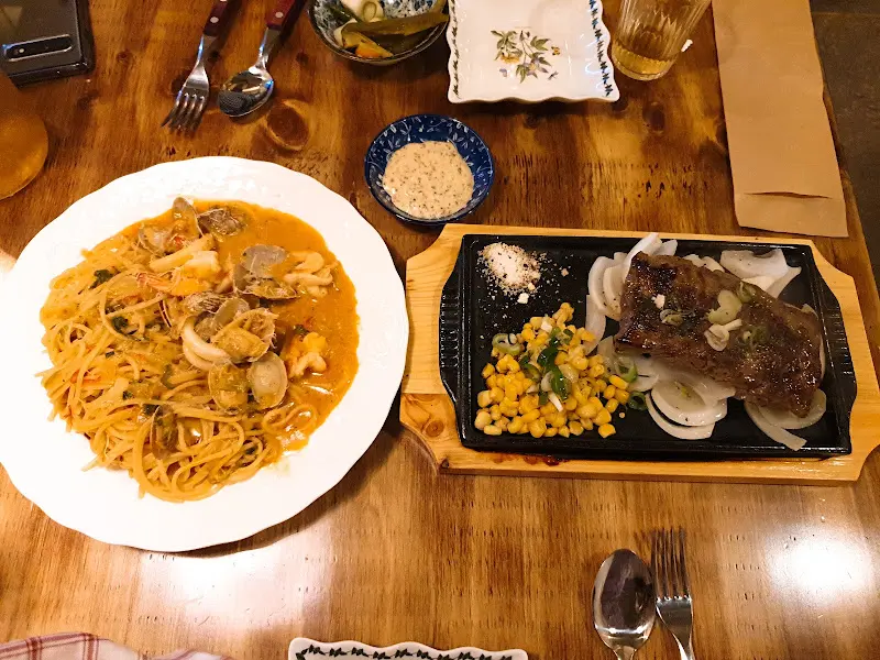 스테이크와 파스타