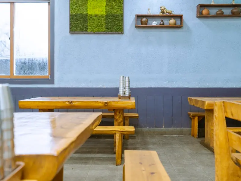 아늑한 식당 내부