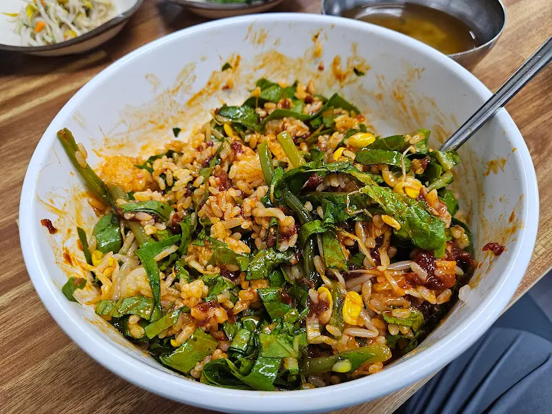 비벼진 육회비빔밥