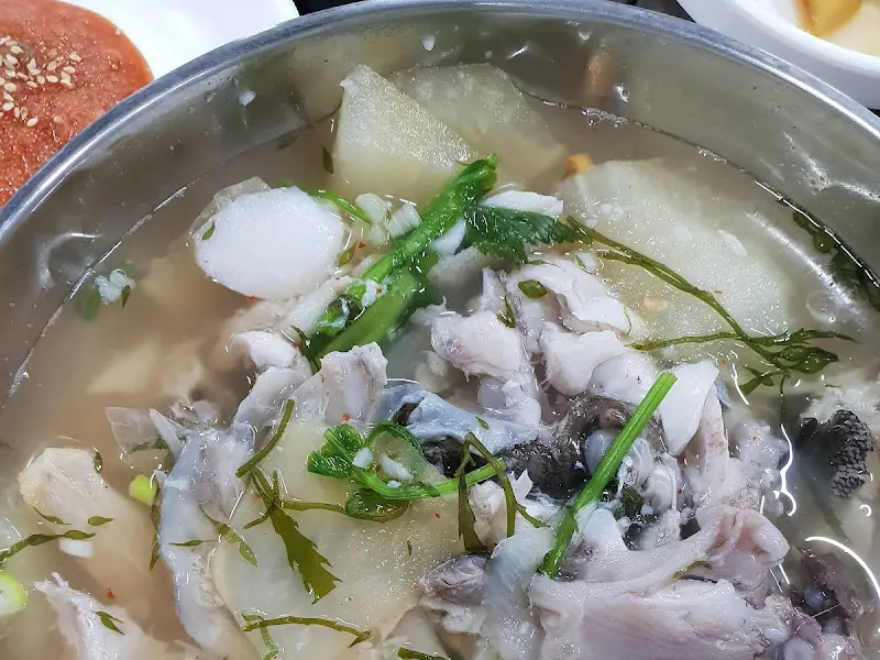 대구탕 속 부드러운 대구 살