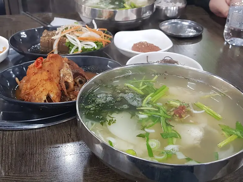 해안횟집 외부 전경