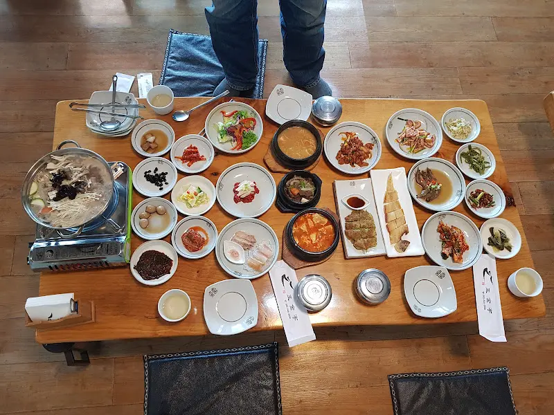 한 상 가득 차려진 옥정식